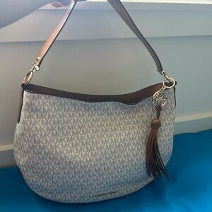 Michael Kors Logo Shoulder Bag Authentic Like New